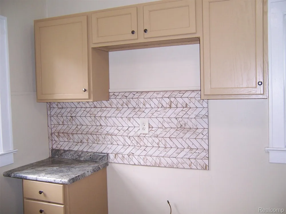 1518 Carleton Street Port Huron City, MI 48060
