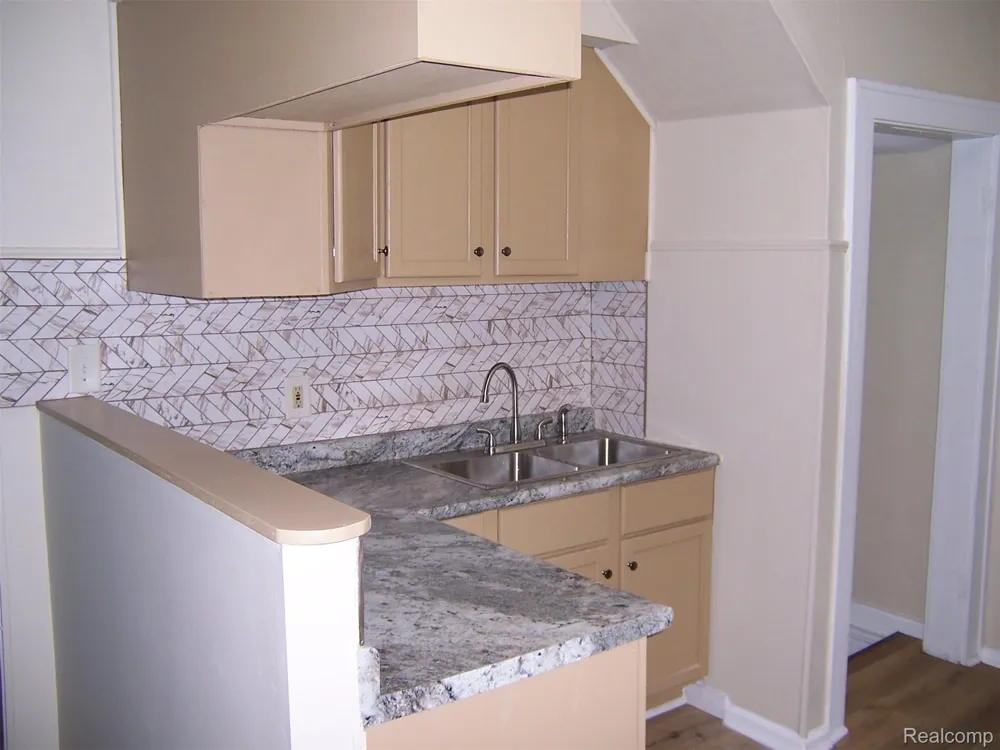 1518 Carleton Street Port Huron City, MI 48060