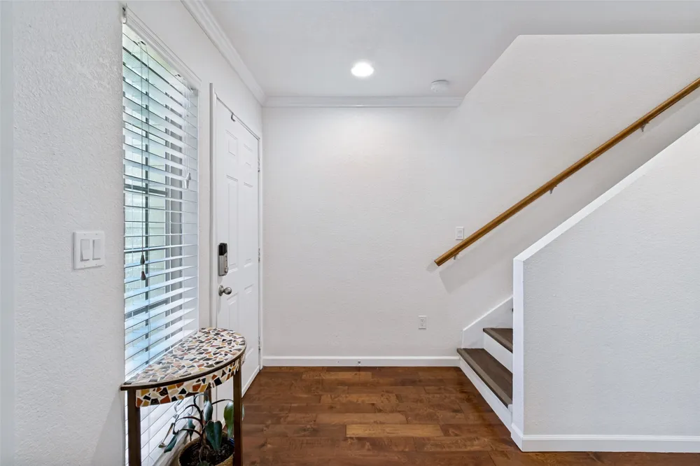 9480 Timberleaf Drive Dallas, TX 75243