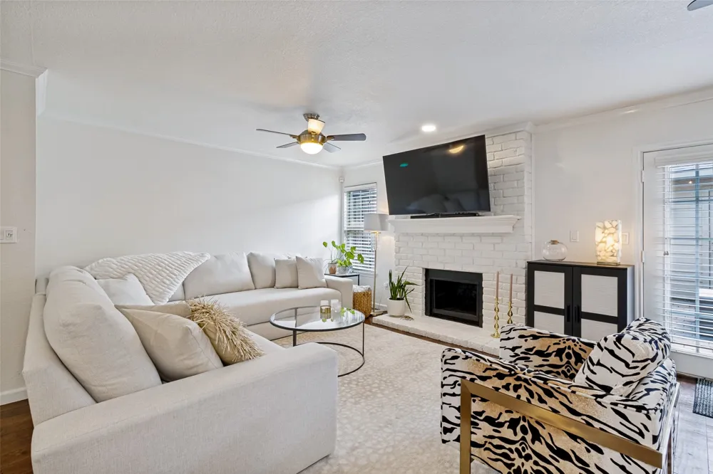 9480 Timberleaf Drive Dallas, TX 75243