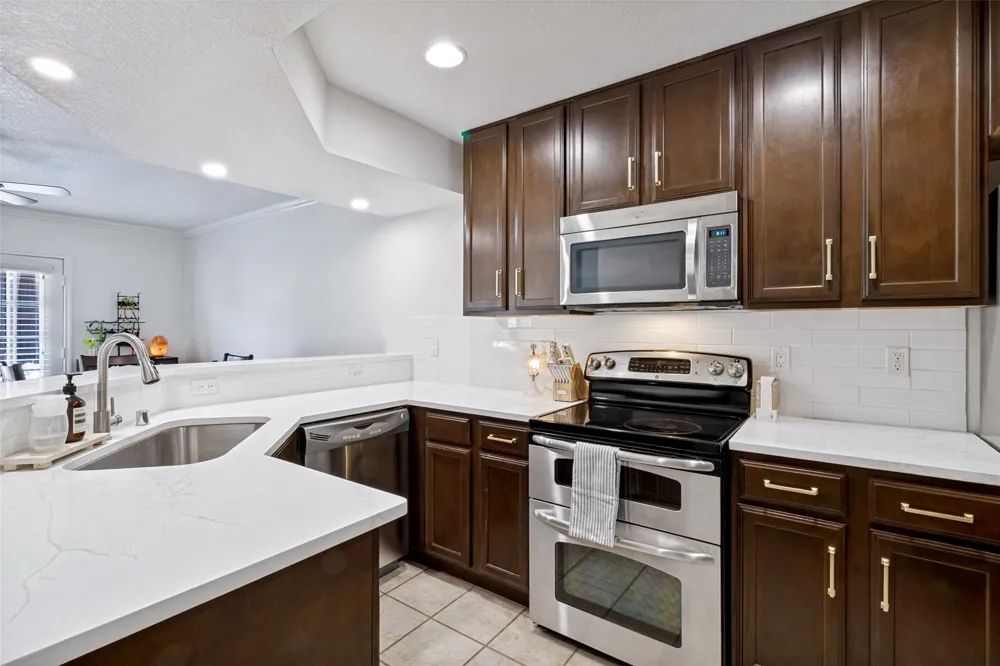 9480 Timberleaf Drive Dallas, TX 75243