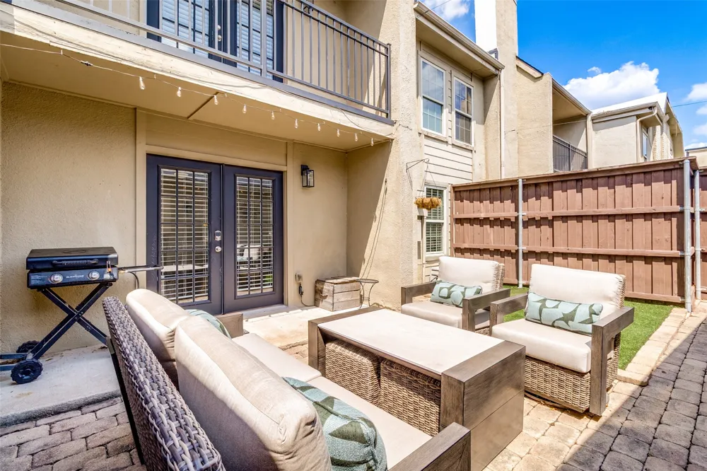 9480 Timberleaf Drive Dallas, TX 75243