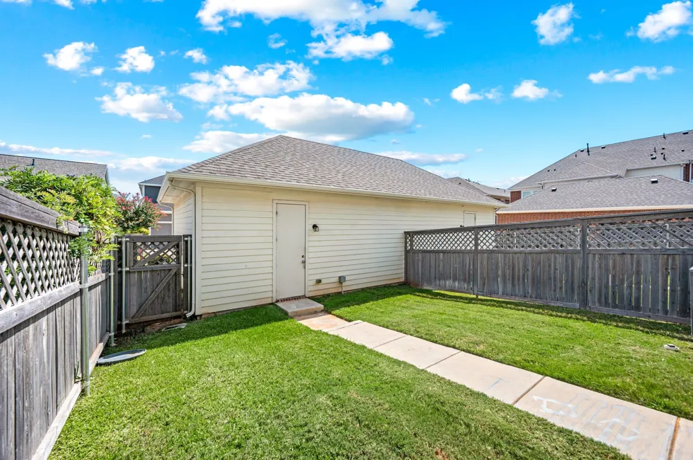 8854 Ice House Drive North Richland Hills, TX 76180