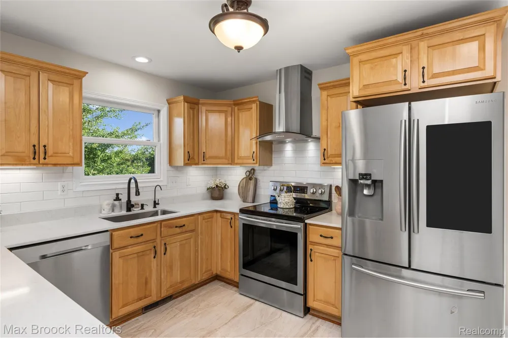 3054 Emery Lane Hadley Township, MI 48455