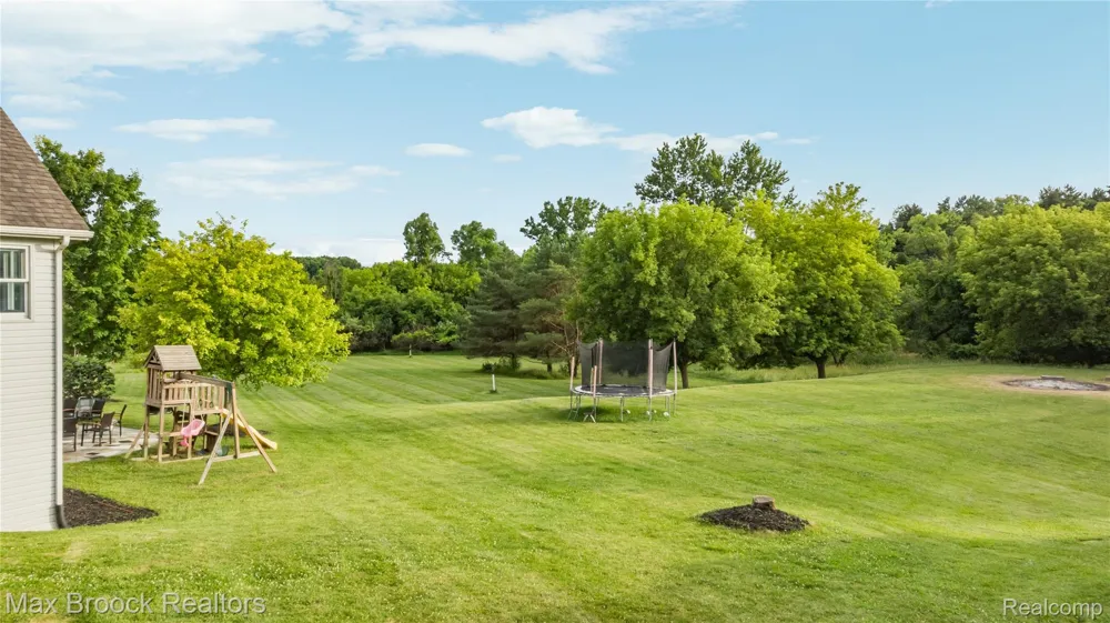 3054 Emery Lane Hadley Township, MI 48455