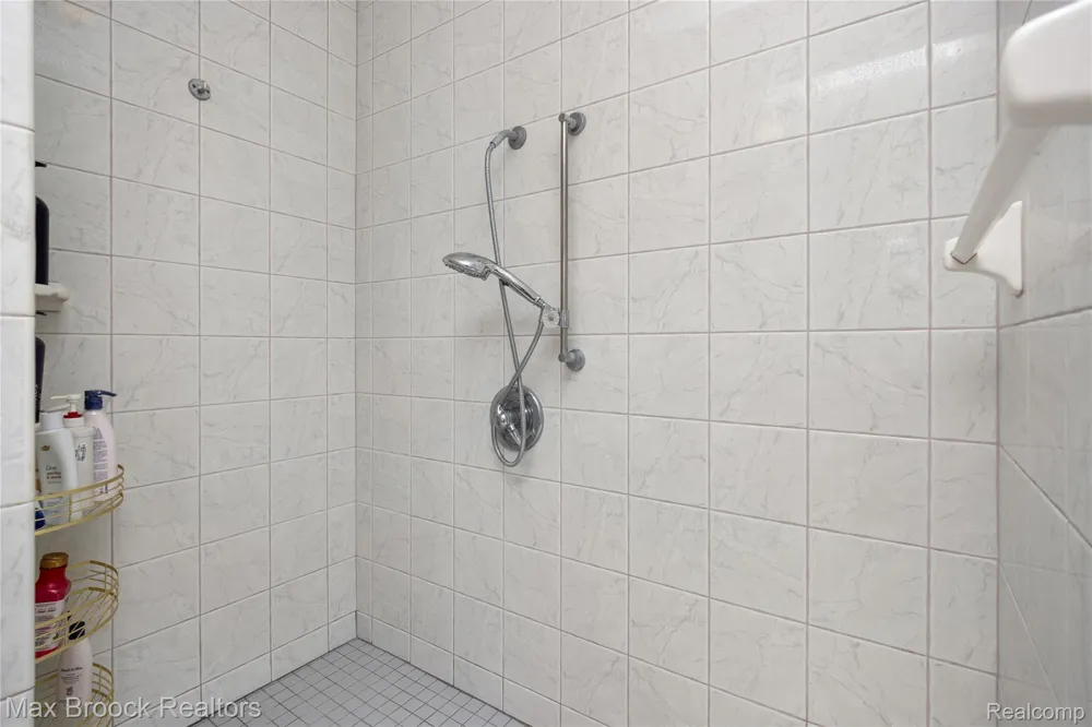 3054 Emery Lane Hadley Township, MI 48455