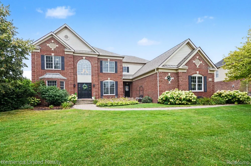 26455 Glenwood Drive Novi City, MI 48374