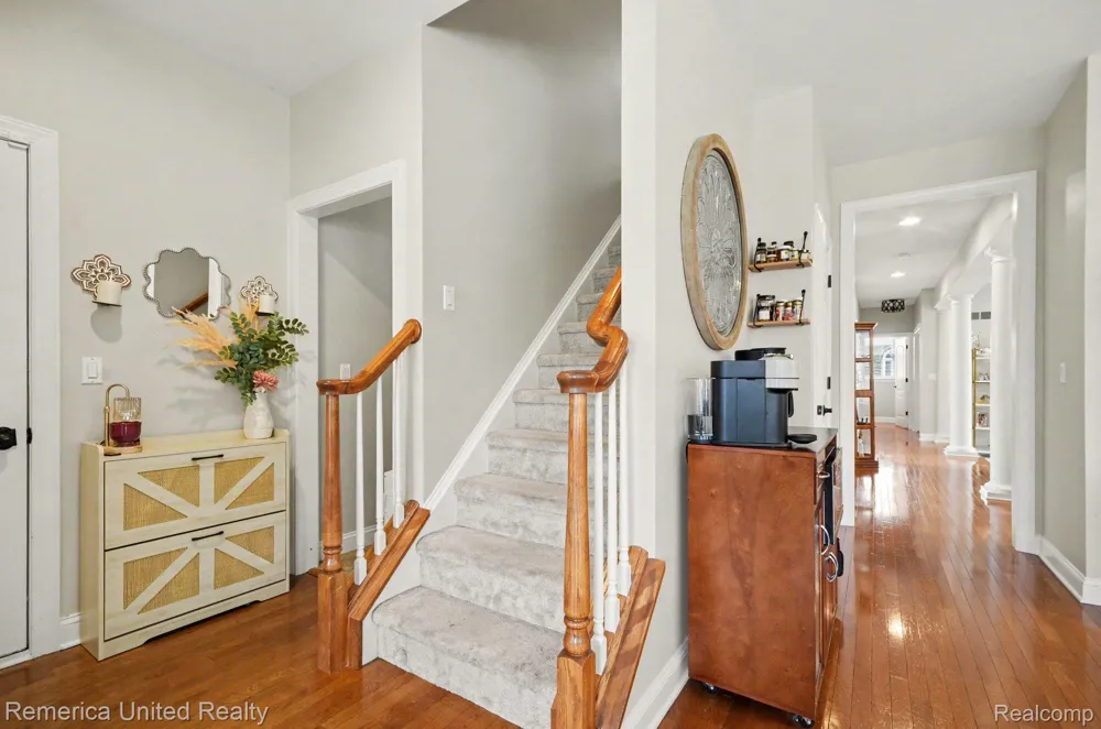 26455 Glenwood Drive Novi City, MI 48374