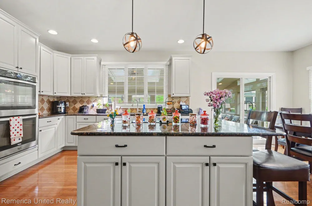 26455 Glenwood Drive Novi City, MI 48374