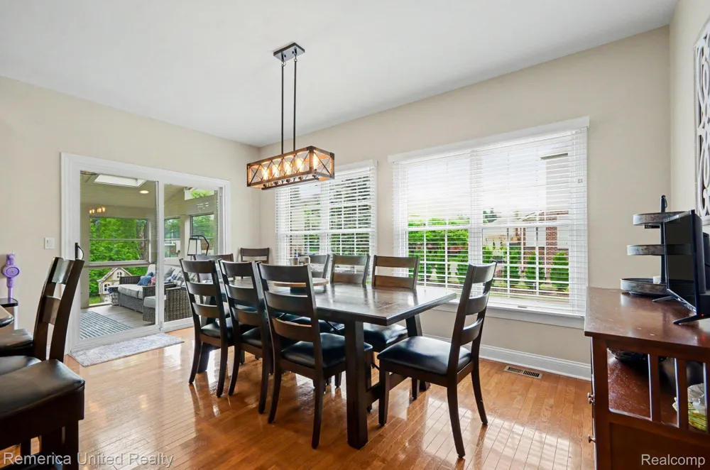 26455 Glenwood Drive Novi City, MI 48374