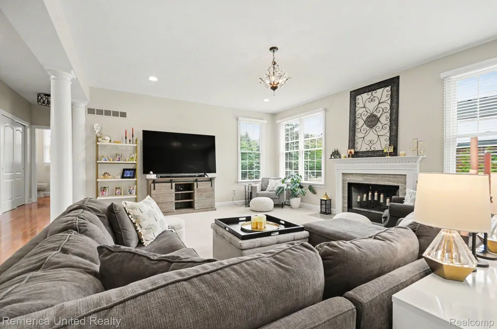 26455 Glenwood Drive Novi City, MI 48374