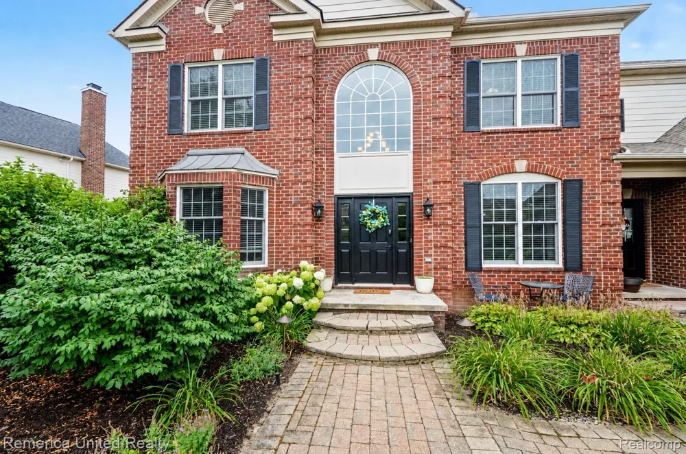 26455 Glenwood Drive Novi City, MI 48374