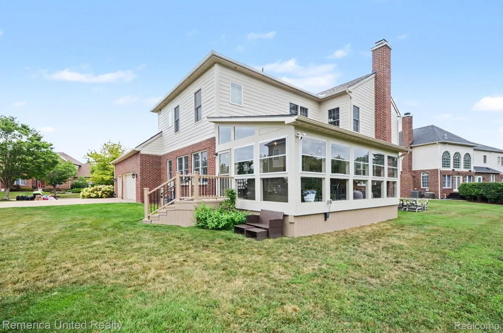 26455 Glenwood Drive Novi City, MI 48374