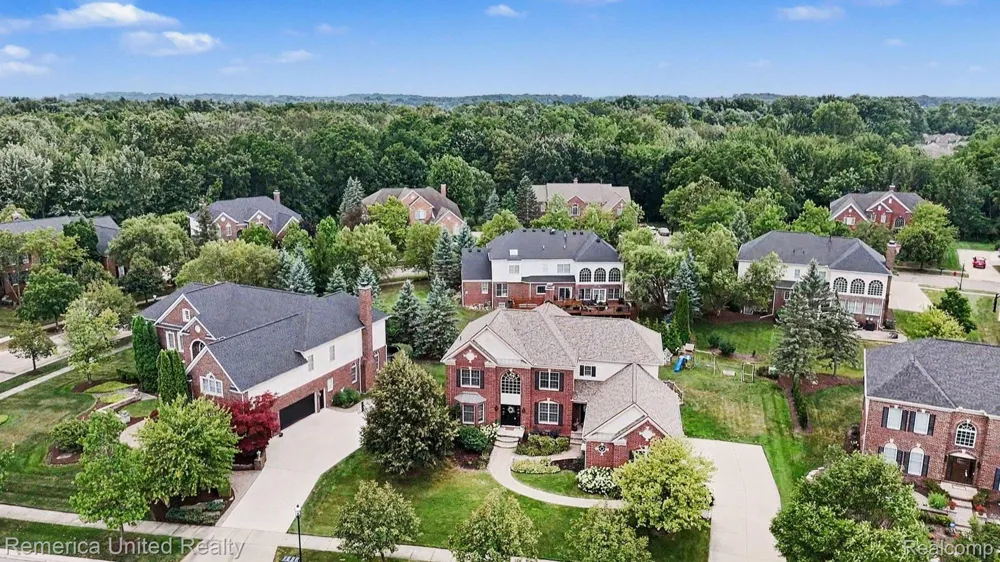 26455 Glenwood Drive Novi City, MI 48374