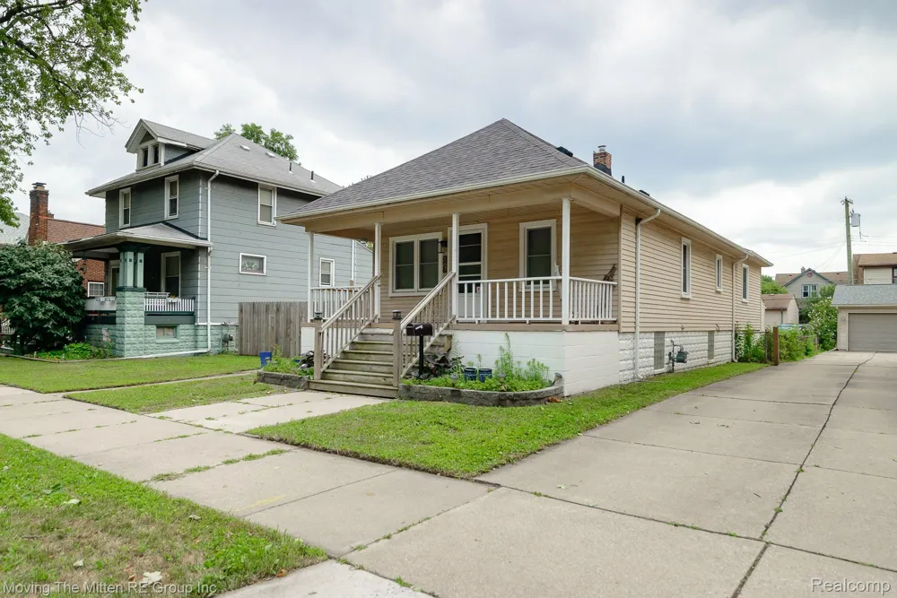 567 Superior Boulevard Wyandotte City, MI 48192