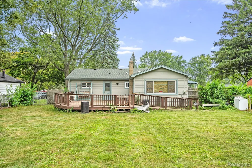 22961 Koths Street Taylor City, MI 48180