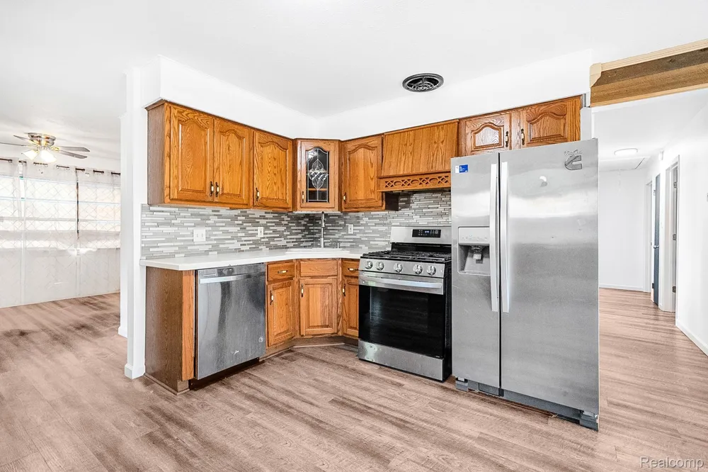 22961 Koths Street Taylor City, MI 48180