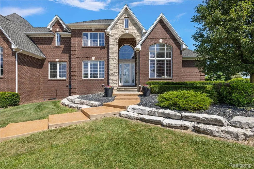 21901 31 Mile Road Ray Township, MI 48096