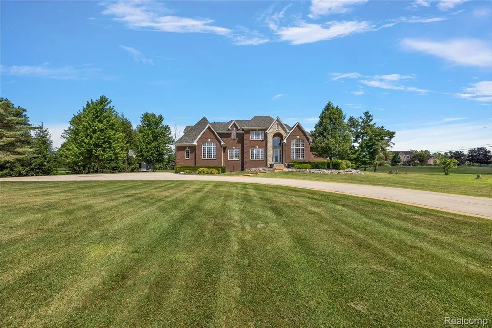 21901 31 Mile Road Ray Township, MI 48096
