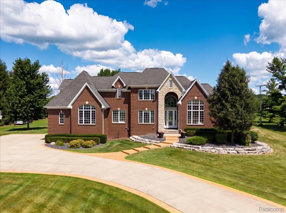 21901 31 Mile Road Ray Township, MI 48096