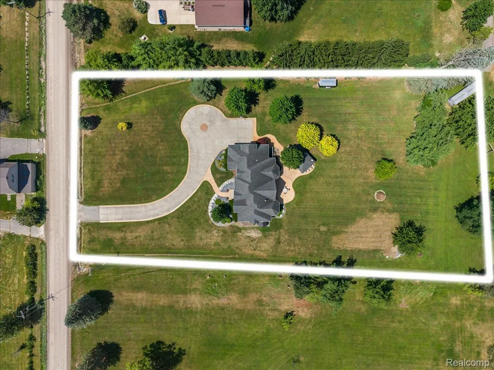 21901 31 Mile Road Ray Township, MI 48096