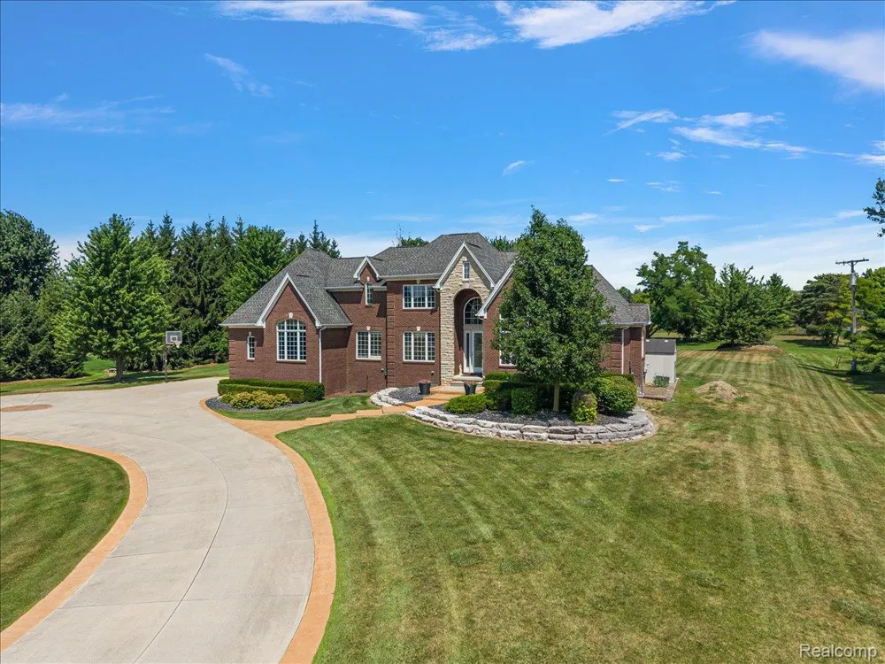 21901 31 Mile Road Ray Township, MI 48096