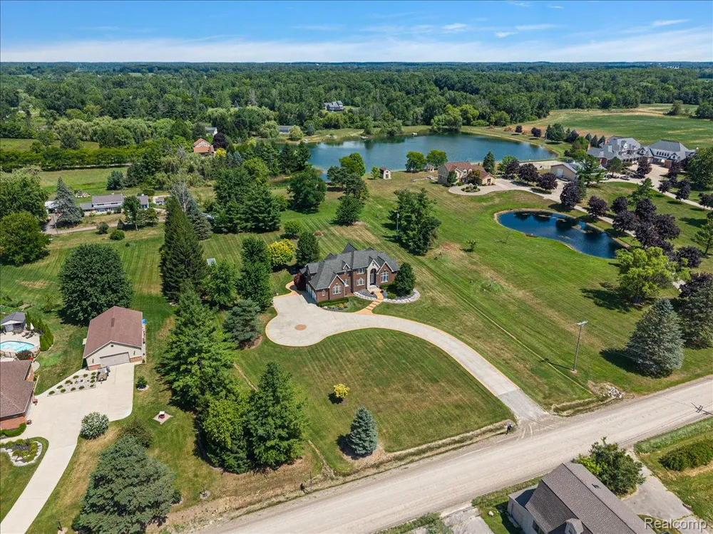 21901 31 Mile Road Ray Township, MI 48096