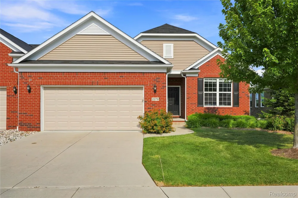 2279 Monte Vista Court Orion Charter Township, MI 48360