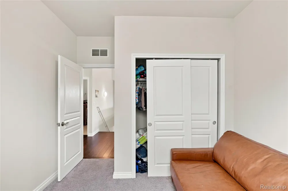 2279 Monte Vista Court Orion Charter Township, MI 48360