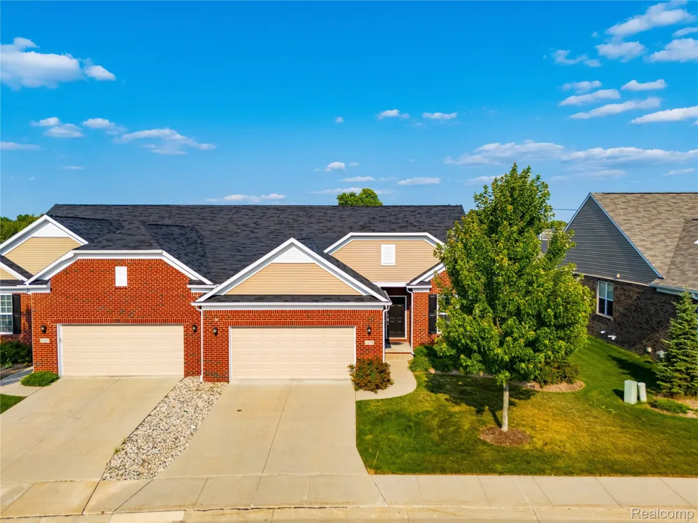 2279 Monte Vista Court Orion Charter Township, MI 48360