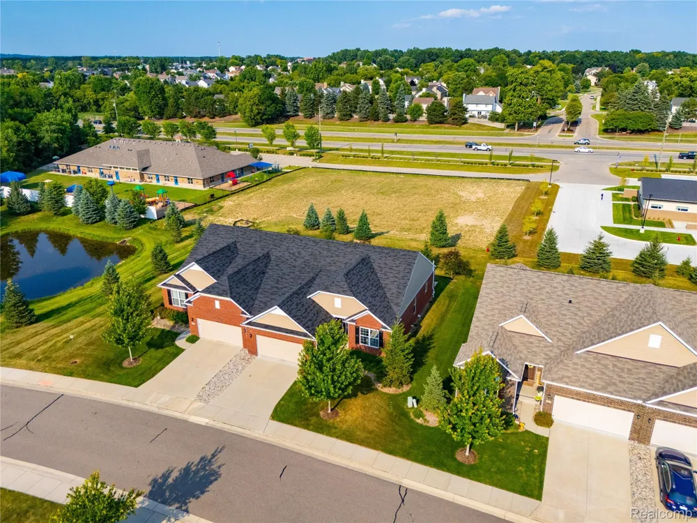 2279 Monte Vista Court Orion Charter Township, MI 48360