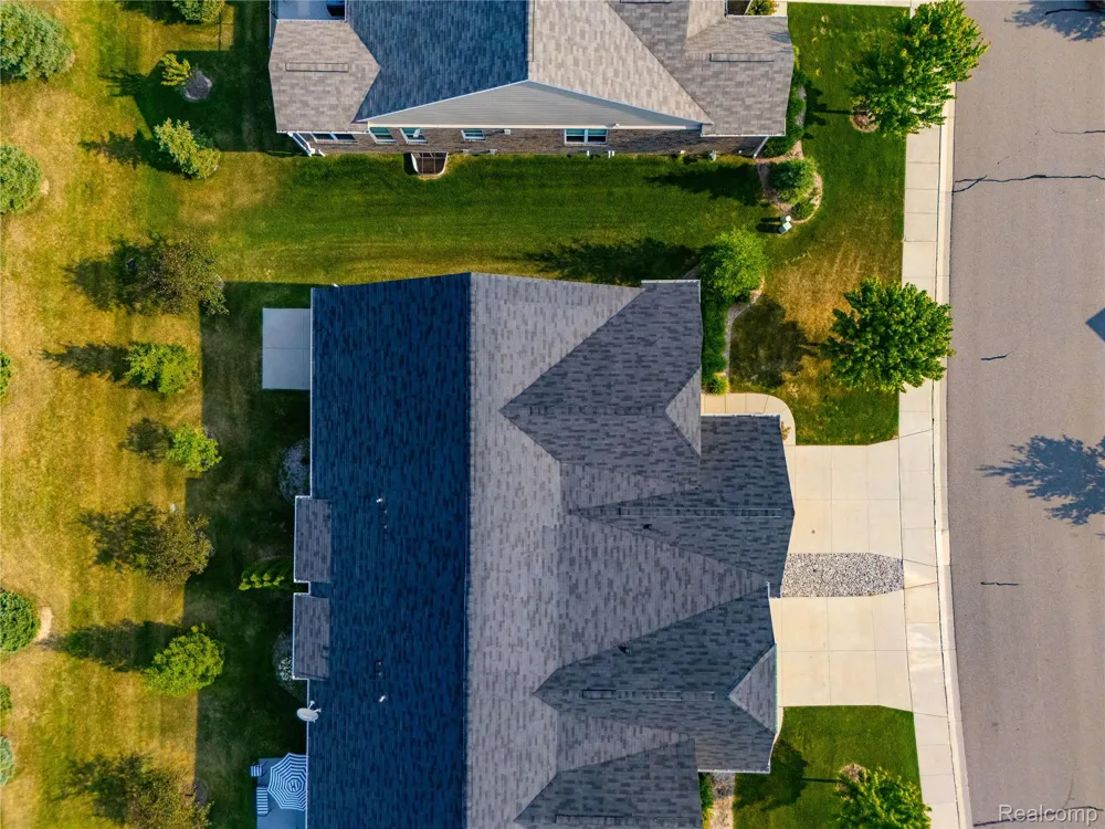2279 Monte Vista Court Orion Charter Township, MI 48360