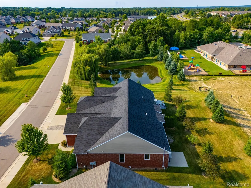 2279 Monte Vista Court Orion Charter Township, MI 48360
