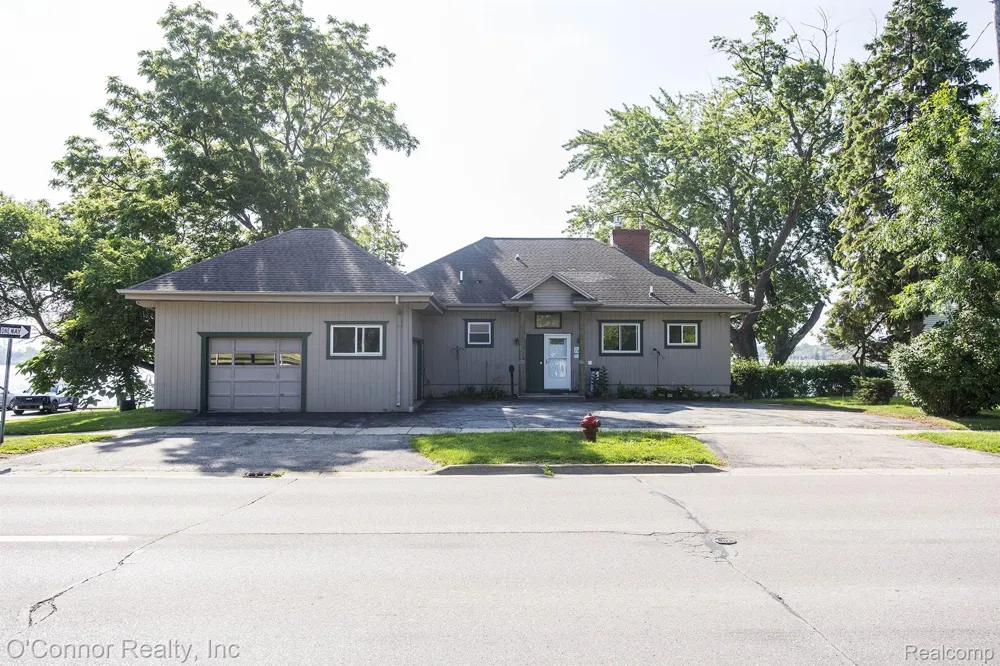 3800 Military Street Port Huron City, MI 48060