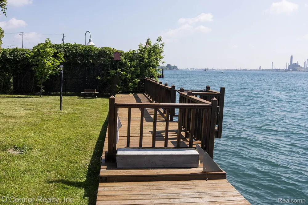 3800 Military Street Port Huron City, MI 48060