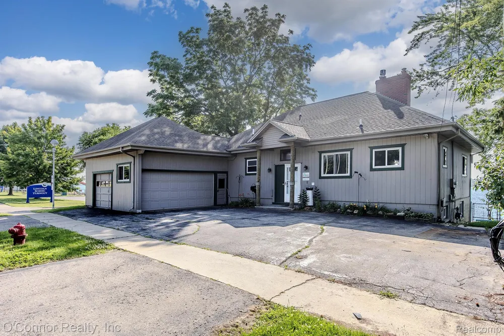 3800 Military Street Port Huron City, MI 48060