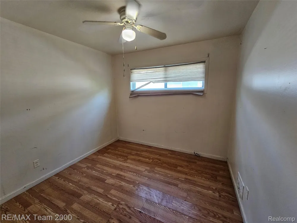 6636 Waverly Street Dearborn Heights City, MI 48127
