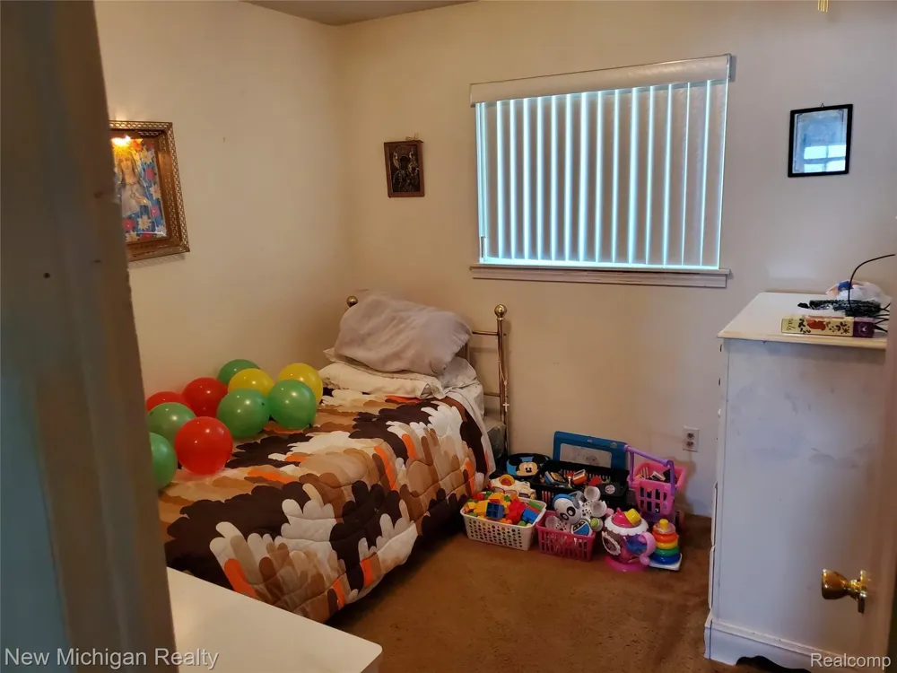 3595 CUMMINGS AVENUE Berkley City, MI 48072