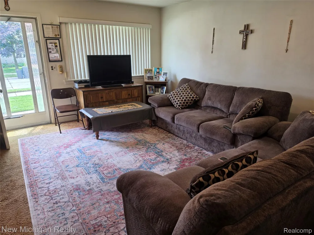 3595 CUMMINGS AVENUE Berkley City, MI 48072