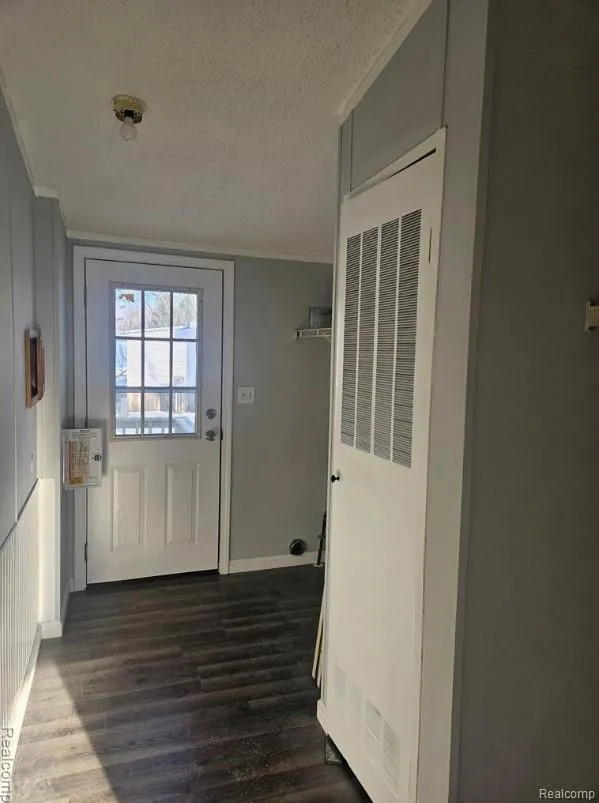 6274 Cree Ct Genesee Charter Township, MI 48506