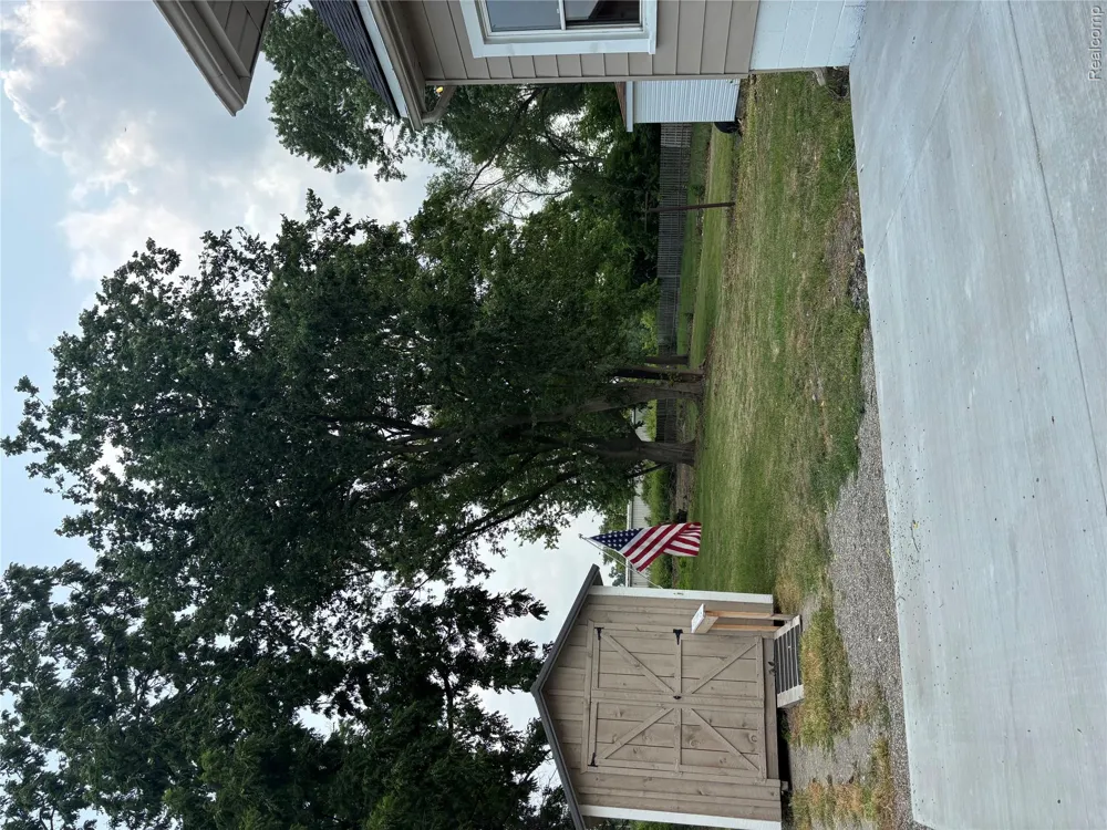 850 Montie Road Lincoln Park City, MI 48146