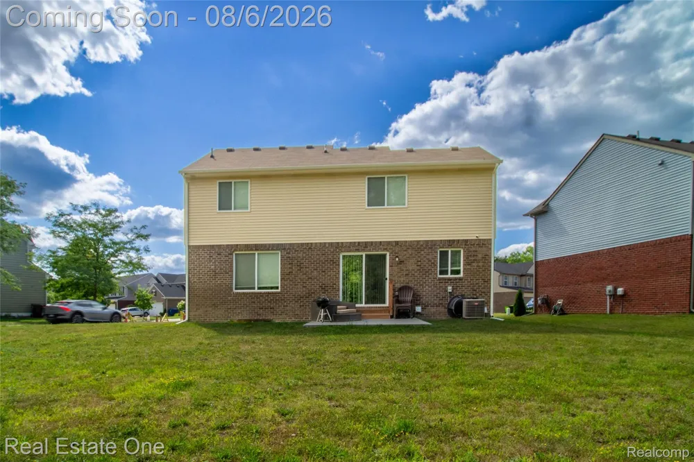 1360 WEEPING WILLOW Superior Charter Township, MI 48198
