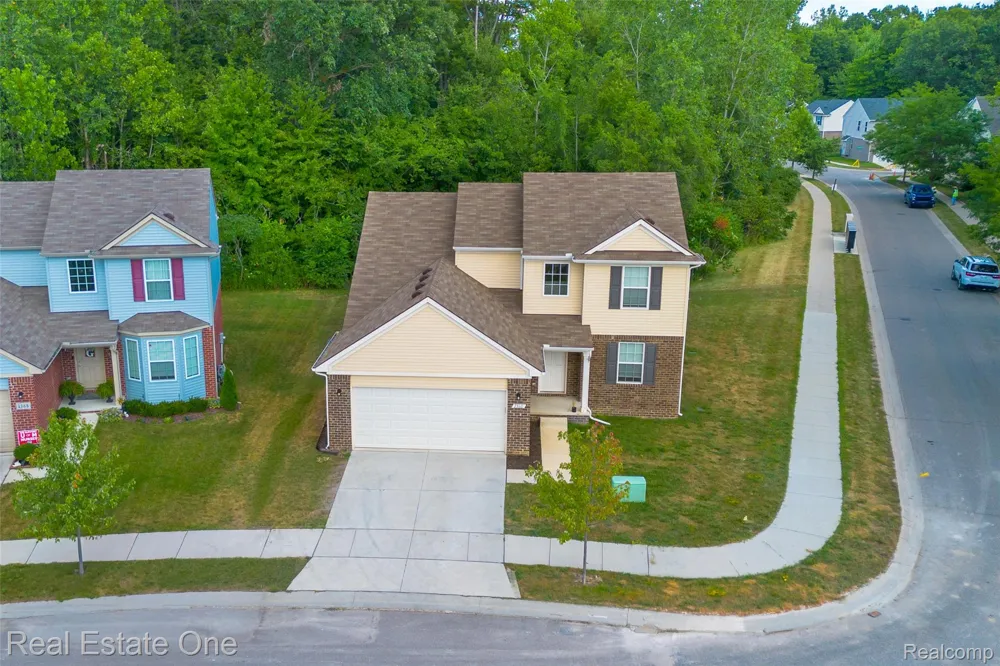 1360 WEEPING WILLOW Superior Charter Township, MI 48198