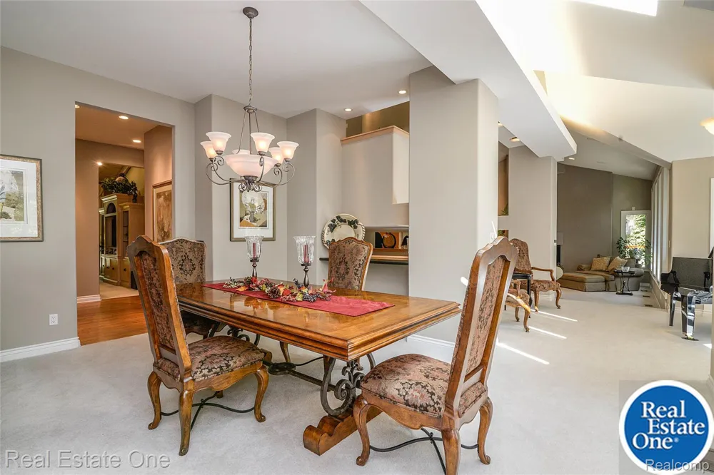 9673 CROSS CREEK DRIVE Green Oak Township, MI 48178
