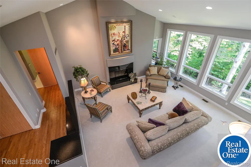 9673 CROSS CREEK DRIVE Green Oak Township, MI 48178