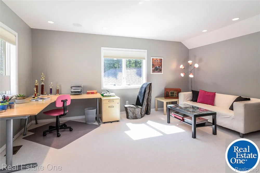 9673 CROSS CREEK DRIVE Green Oak Township, MI 48178