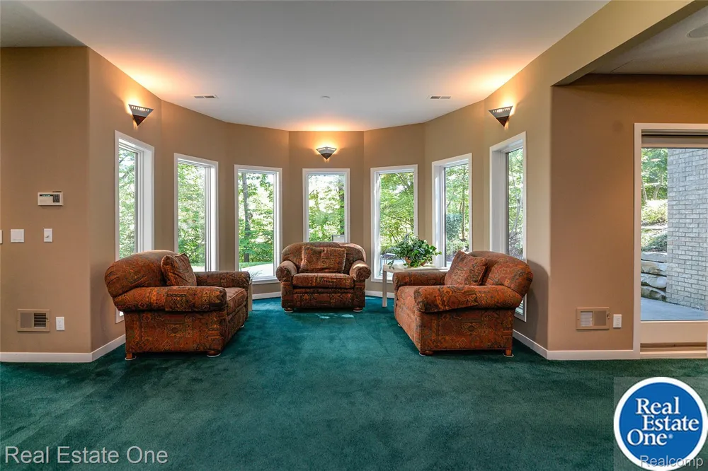 9673 CROSS CREEK DRIVE Green Oak Township, MI 48178