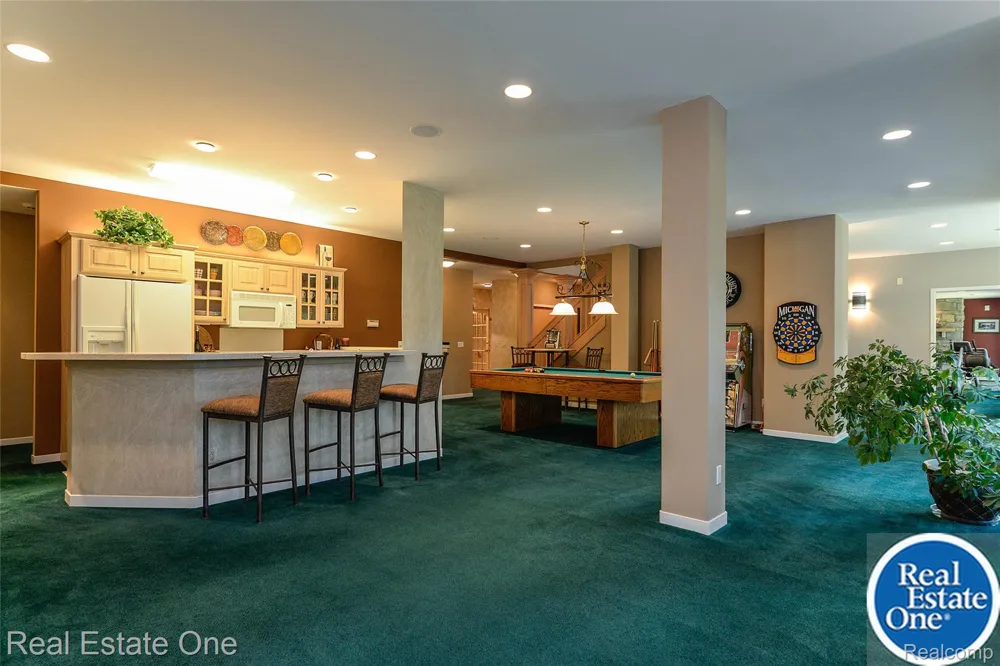 9673 CROSS CREEK DRIVE Green Oak Township, MI 48178