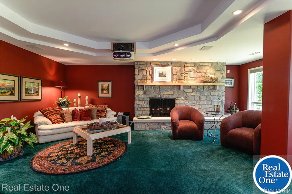 9673 CROSS CREEK DRIVE Green Oak Township, MI 48178