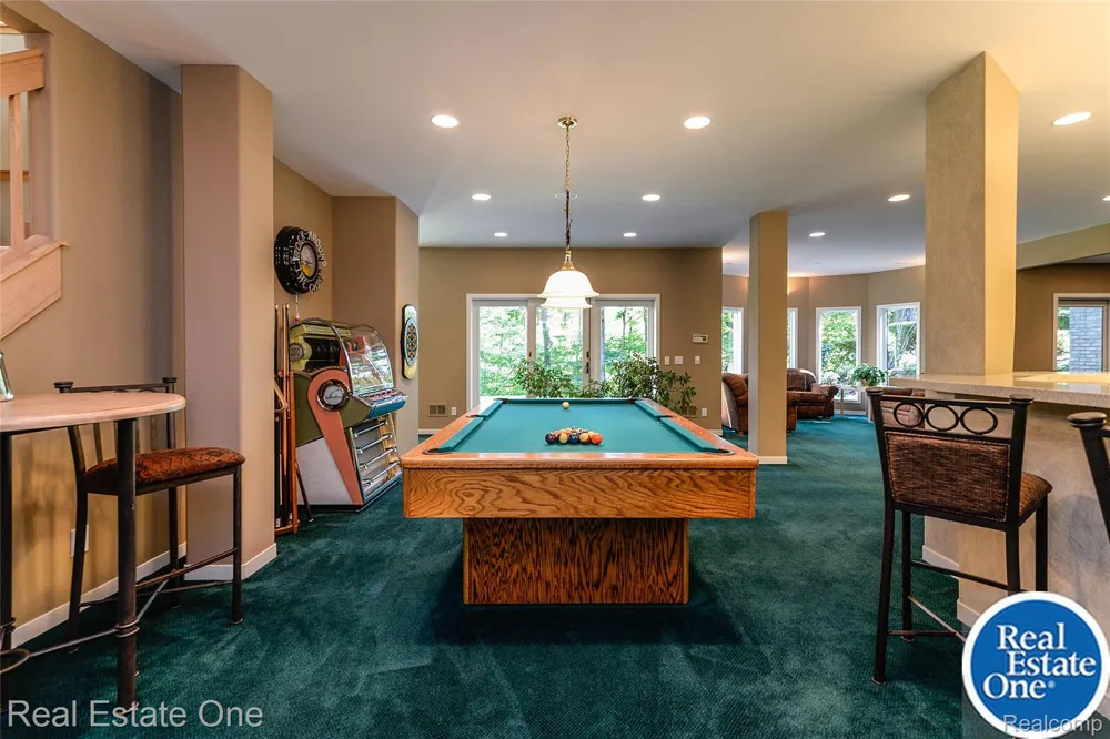 9673 CROSS CREEK DRIVE Green Oak Township, MI 48178
